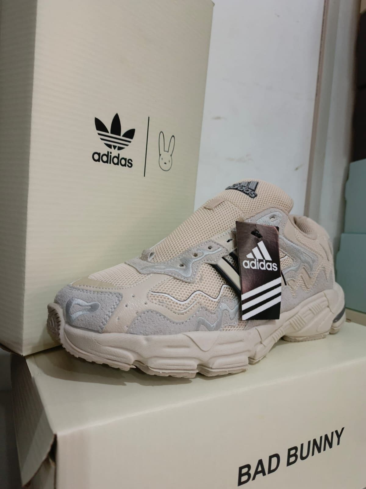 ADIDAD COLAB. BAD BUNNY 
